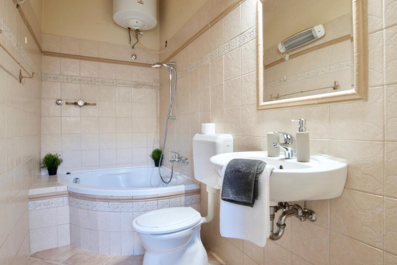 Standard Apartment By Hi5 - Nyugati Square Будапеща Екстериор снимка
